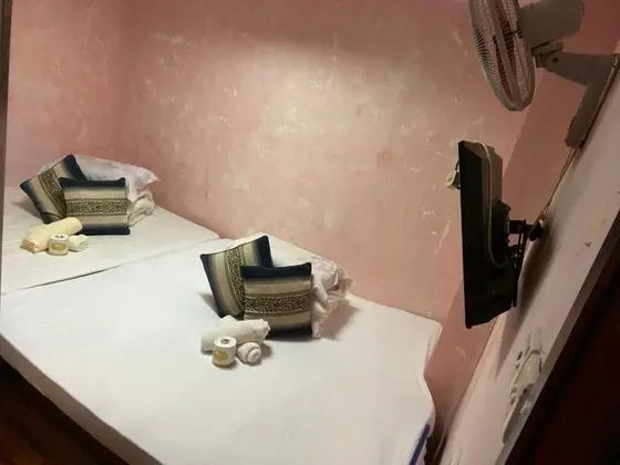 Family Tek Büyük Yataklı Oda
