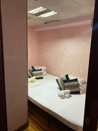 Family Tek Büyük Yataklı Oda