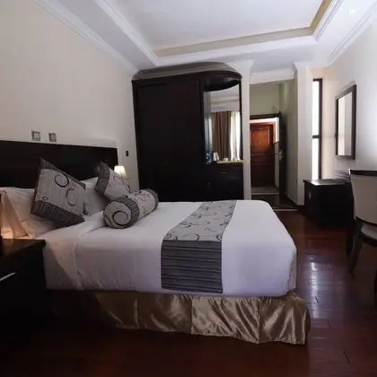 Deluxe Büyük Yataklı Tek Kişilik Oda, 1 En Büyük (King) Boy Yatak, Balkon, Şehir Manzaralı
