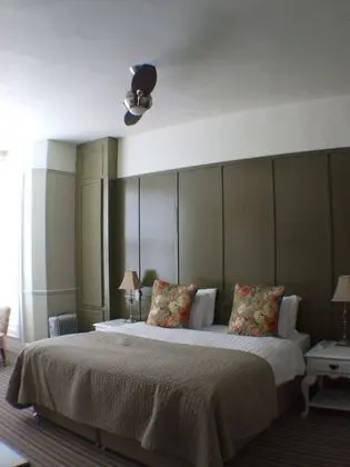 Deluxe Tek Büyük veya İki Ayrı Yataklı Oda, 1 Yatak Odası, Kısmi Deniz Manzaralı