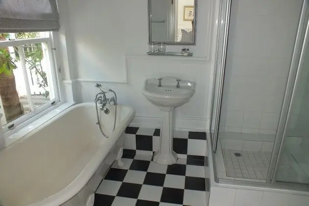 Deluxe Oda, 1 En Büyük (King) Boy Yatak, Banyolu/Duşlu (King)