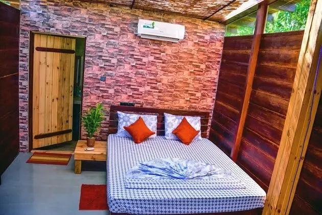 Luxury Tek Büyük Yataklı Oda