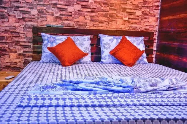 Luxury Tek Büyük Yataklı Oda