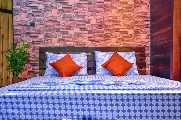 Luxury Tek Büyük Yataklı Oda
