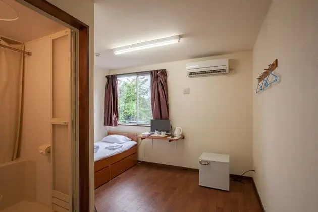 Tek Kişilik Oda, Sigara İçilmez