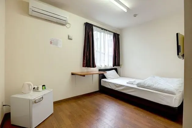 Tek Kişilik Oda, Sigara İçilmez