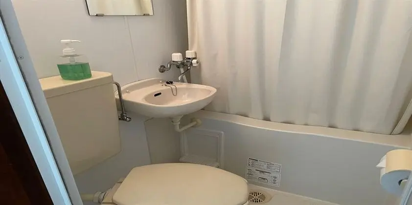 Tek Kişilik Oda, Sigara İçilmez