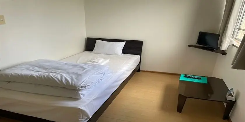 Tek Kişilik Oda, Sigara İçilmez
