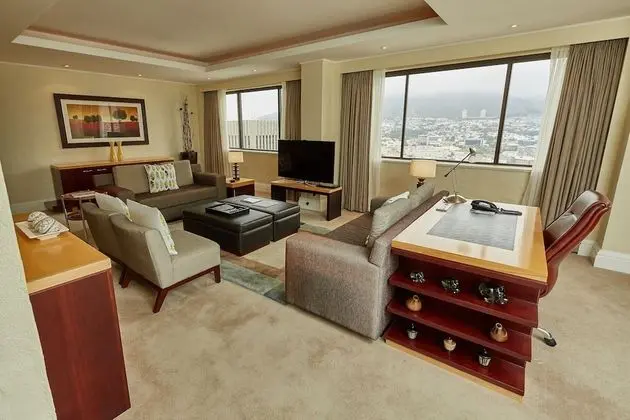 Çatı Katı Süiti (Penthouse)