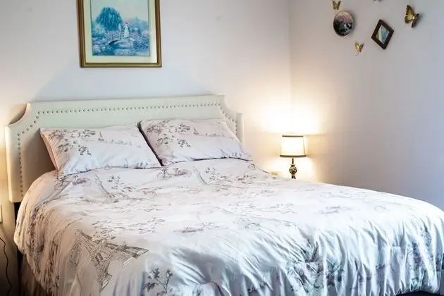 Tek Kişilik Oda, 1 Büyük (Queen) Boy Yatak