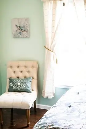 Tek Kişilik Oda, 1 Büyük (Queen) Boy Yatak