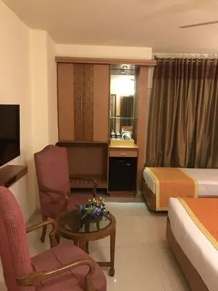 Büyük Yataklı Tek Kişilik Oda