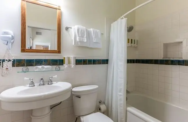 Süit, 1 En Büyük (King) Boy Yatak ve Çekyat (ADULT ONLY)