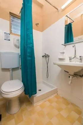 Southgate 2BD Apartment (2)