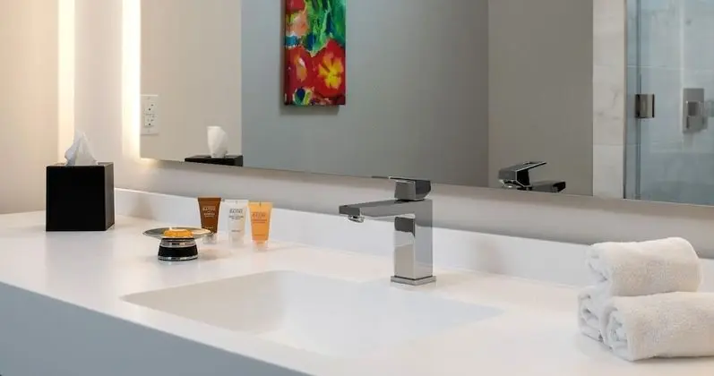 Deluxe Oda, 1 En Büyük (King) Boy Yatak, Engellilere Uygun