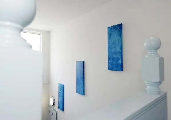 Üç Kişilik Oda, Ortak Banyo