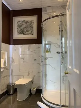 Comfort Tek Büyük Yataklı Oda, Banyolu/Duşlu, Bahçe Manzaralı