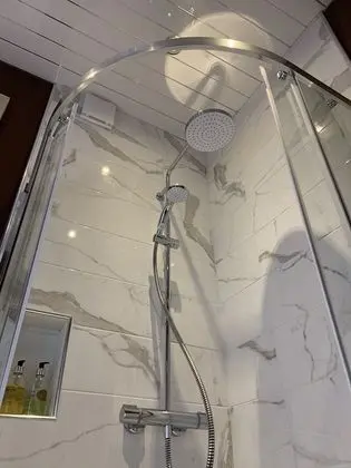 Comfort Tek Büyük Yataklı Oda, Banyolu/Duşlu, Bahçe Manzaralı