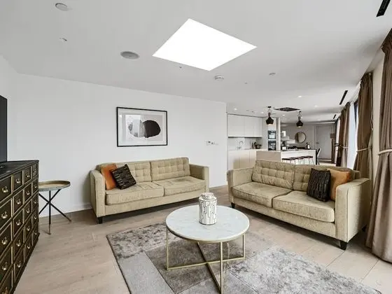 Çatı Katı Süiti (Penthouse)