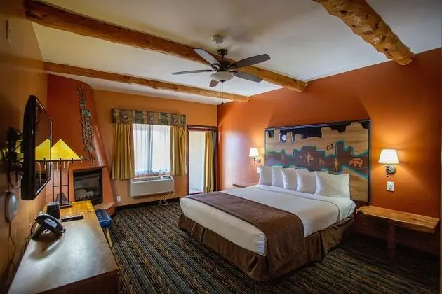 Suite, 1 King Bed, Jetted Tub, Fireplace