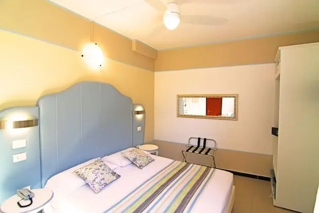 Standard Büyük Yataklı Tek Kişilik Oda