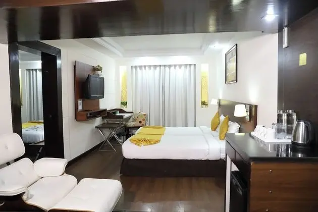 Quad Room