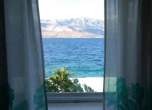 Apart Daire (Sova - 20 m from beach - A2(4))