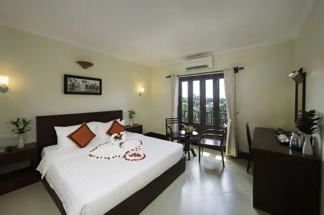 Deluxe Tek Büyük Yataklı Oda, Balkon (Free Pick Up)