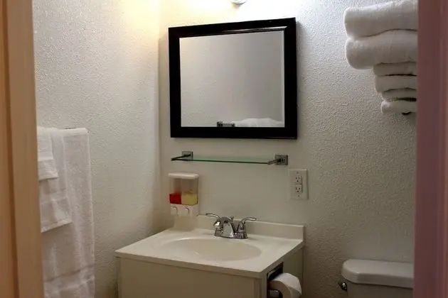 Standard Double Room (No Pets Allowed)