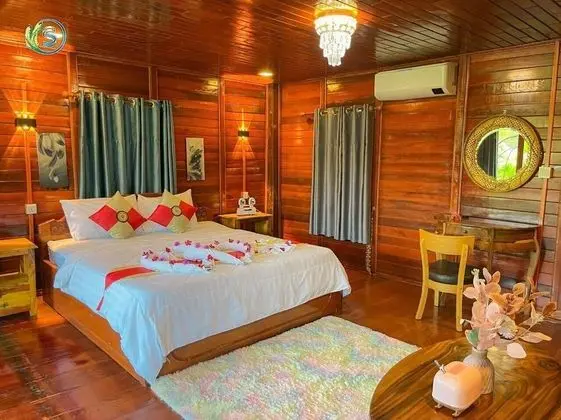 Deluxe Tek Büyük Yataklı Oda