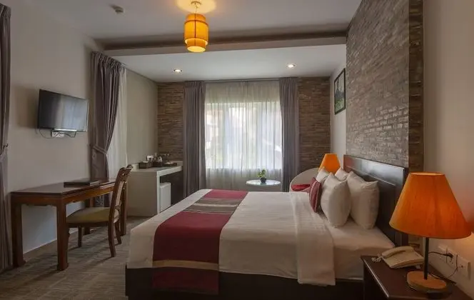 Junior Tek Büyük Yataklı Oda, 1 En Büyük (King) Boy Yatak