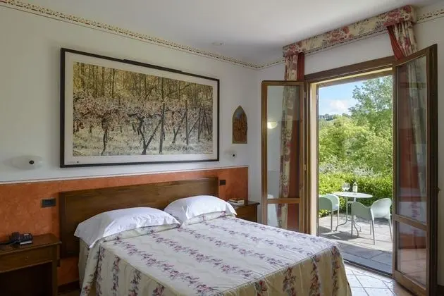 Tek Büyük Yataklı Oda, Veranda