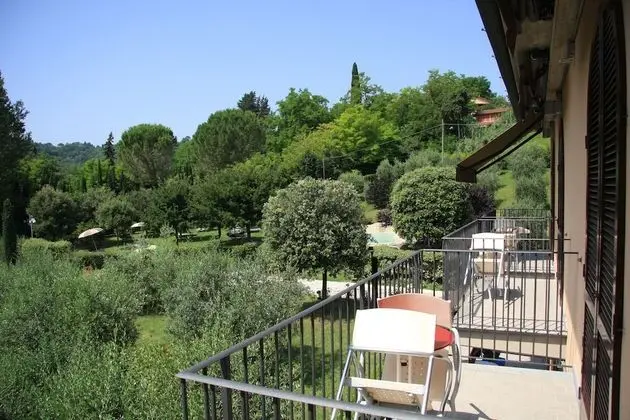 Tek Büyük Yataklı Oda, Veranda