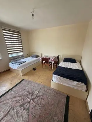 Basic Tek Büyük Yataklı Oda