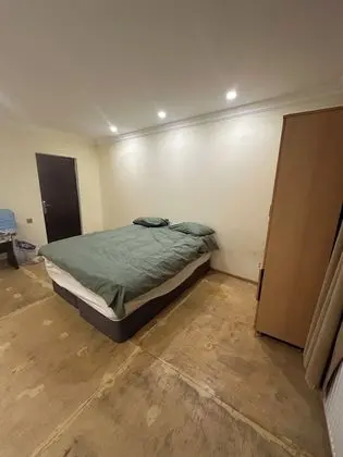 Basic Tek Büyük Yataklı Oda