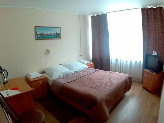 Standard Tek Büyük Yataklı Oda