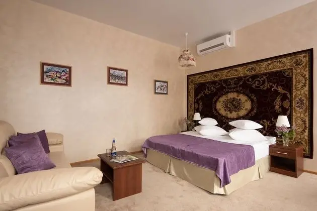 Superior Tek Büyük veya İki Ayrı Yataklı Oda