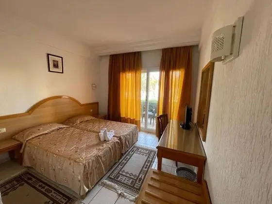 Tek Büyük veya İki Ayrı Yataklı Oda