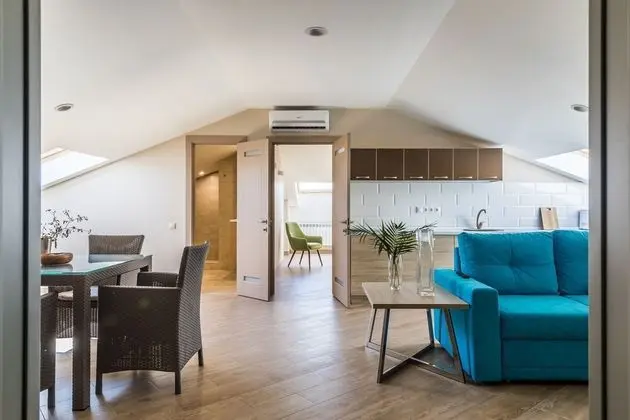 Traditional Apart Daire