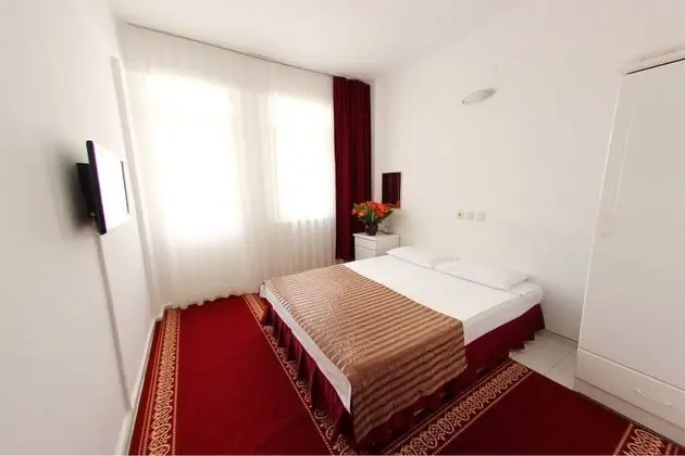 Standard Tek Büyük veya İki Ayrı Yataklı Oda