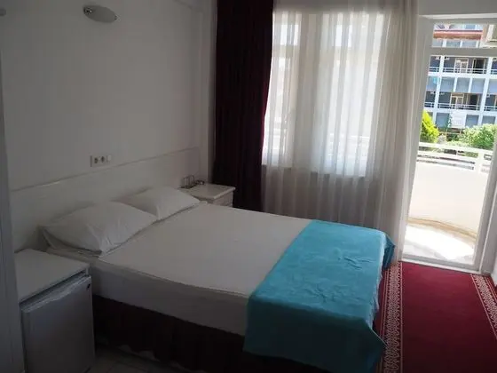 Standard Tek Büyük veya İki Ayrı Yataklı Oda