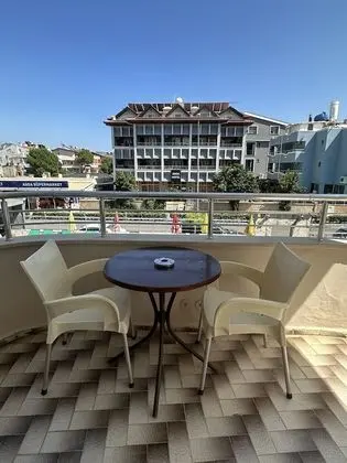 Standard Tek Büyük veya İki Ayrı Yataklı Oda