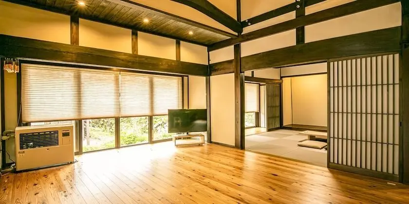 Traditional Ev, Sigara İçilmez (Private Vacation)