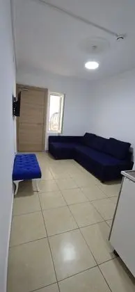 Ekonomik Üç Kişilik Oda, Kara Manzaralı, Ortak Teraslı