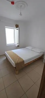 Ekonomik Üç Kişilik Oda, Kara Manzaralı, Ortak Teraslı