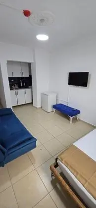 Ekonomik Üç Kişilik Oda, Kara Manzaralı, Ortak Teraslı