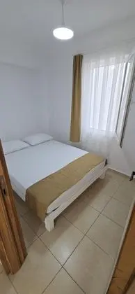 Ekonomik Üç Kişilik Oda, Kara Manzaralı, Ortak Teraslı