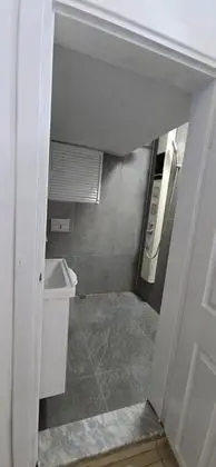 Ekonomik Üç Kişilik Oda, Kara Manzaralı, Ortak Teraslı