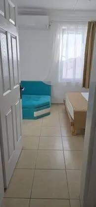 Geniş Aile Odası, Manzarasız, Ortak Teraslı