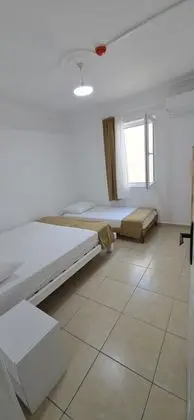 Geniş Aile Odası, Manzarasız, Ortak Teraslı